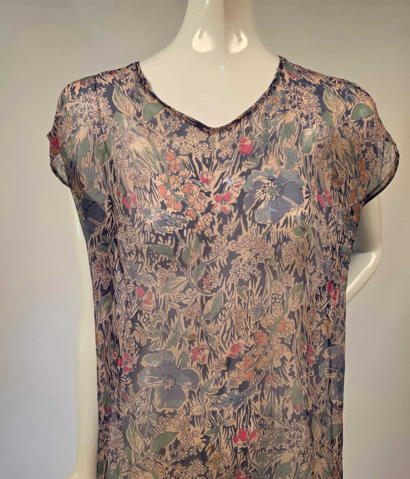 FLAPPER 1920’S FLORAL PRINT SILK CHIFFON DRESS W RUFFLE BOTTOM + MATCHING JACKET