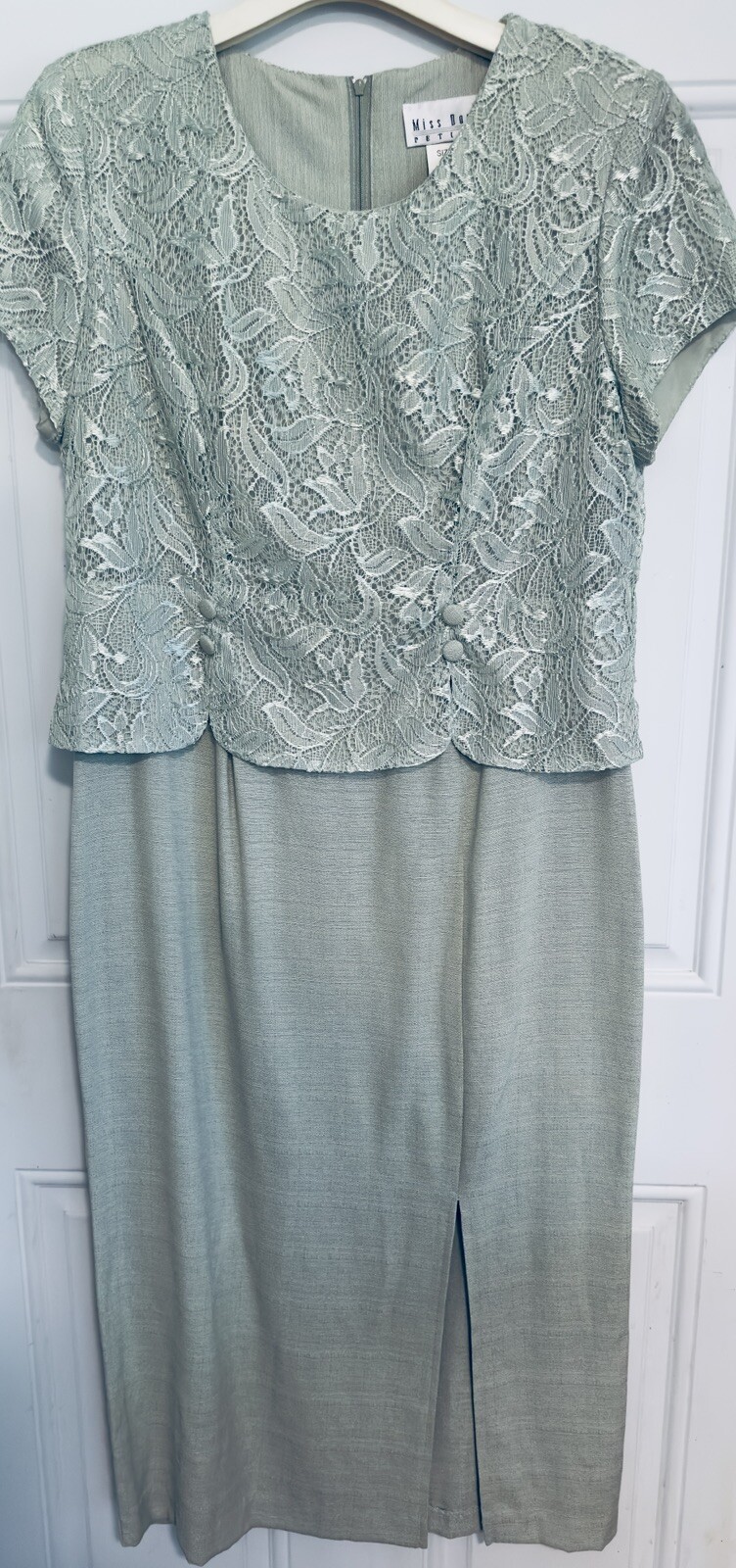 Vintage 90s Miss Dorby Y2K Retro Light Green Lace Accented Maxi Dress size 8P
