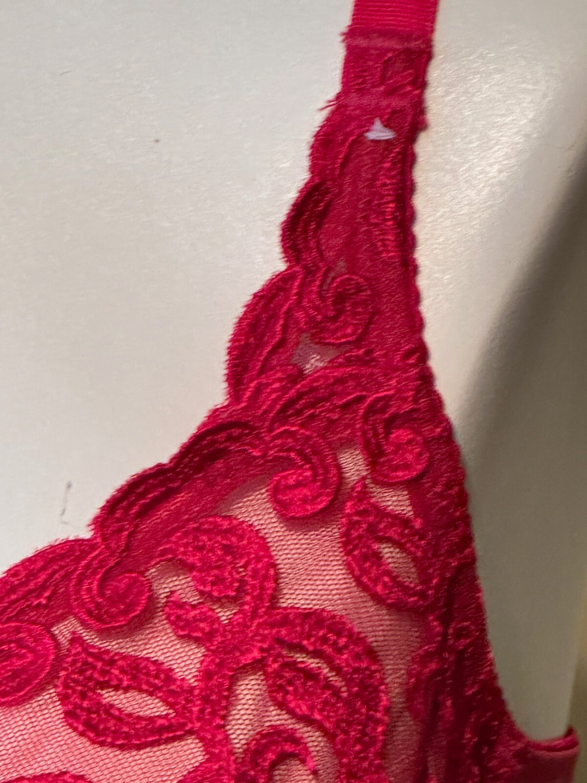 VINTAGE WACOAL 85199 ~ RED ARABESQUE SEMI SHEER FULL FIGURE UNDERWIRE BRA 34C
