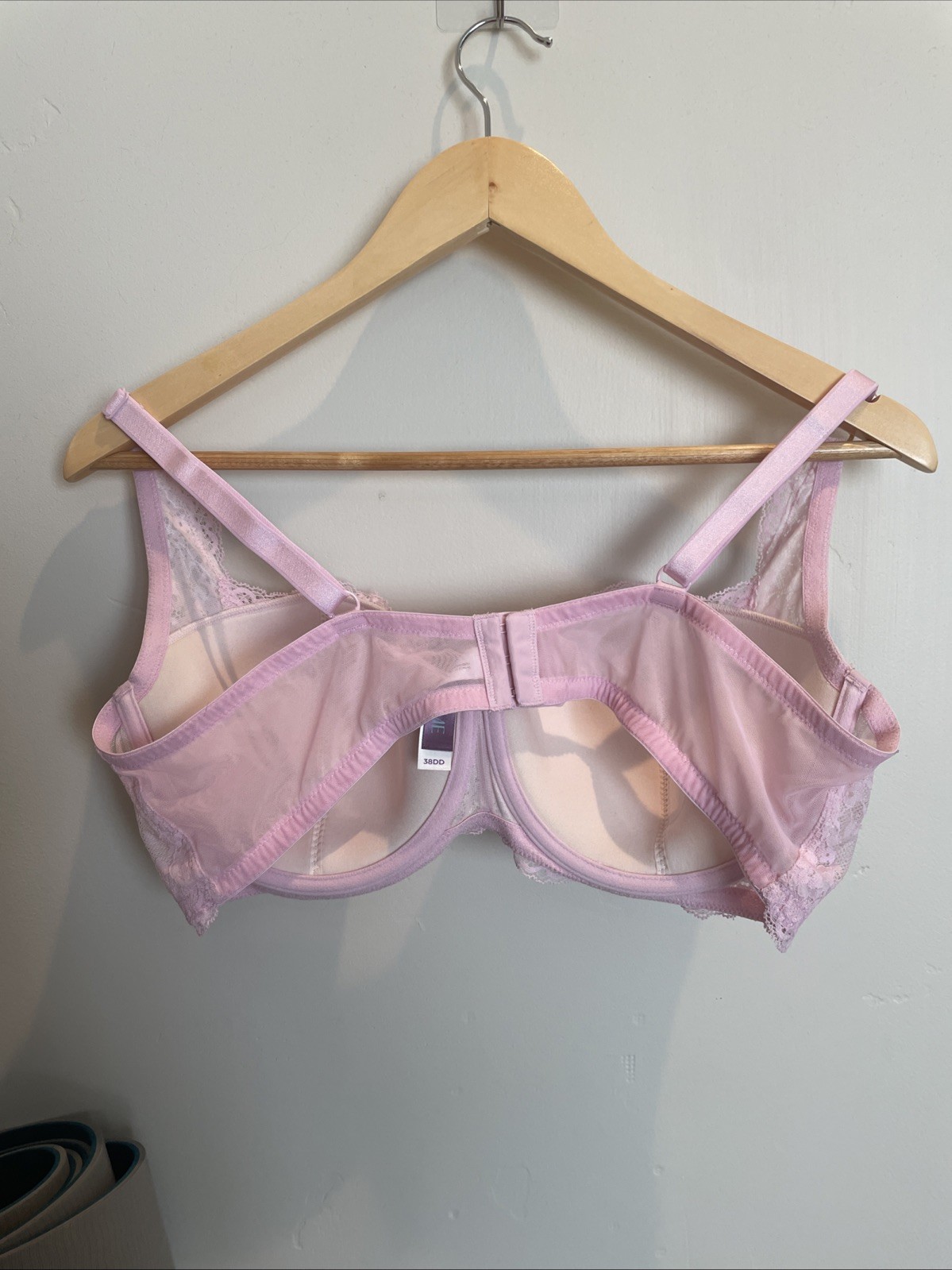Adore Me Underwire Full Bra size 38DD Pink With Lace – Nice!