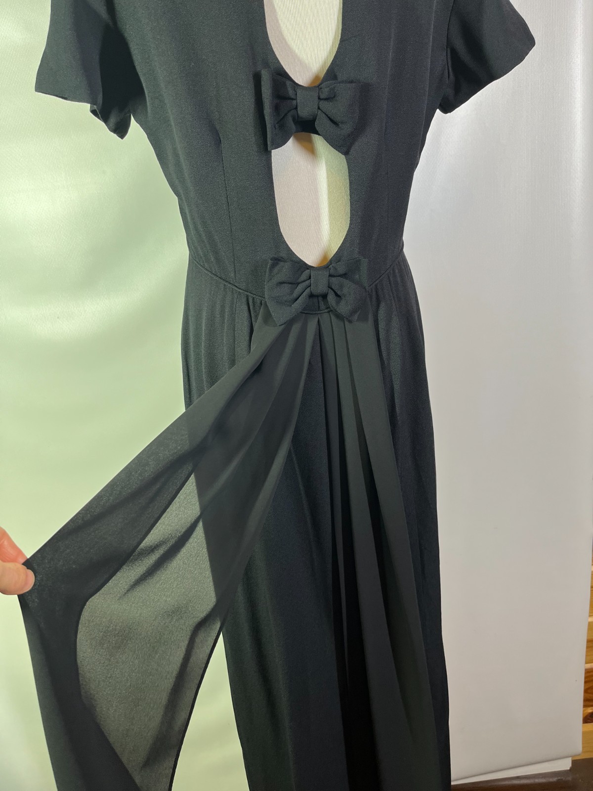 Vintage Jeffrey & Dara Evenings Size 10 Black Gown Back Cutouts