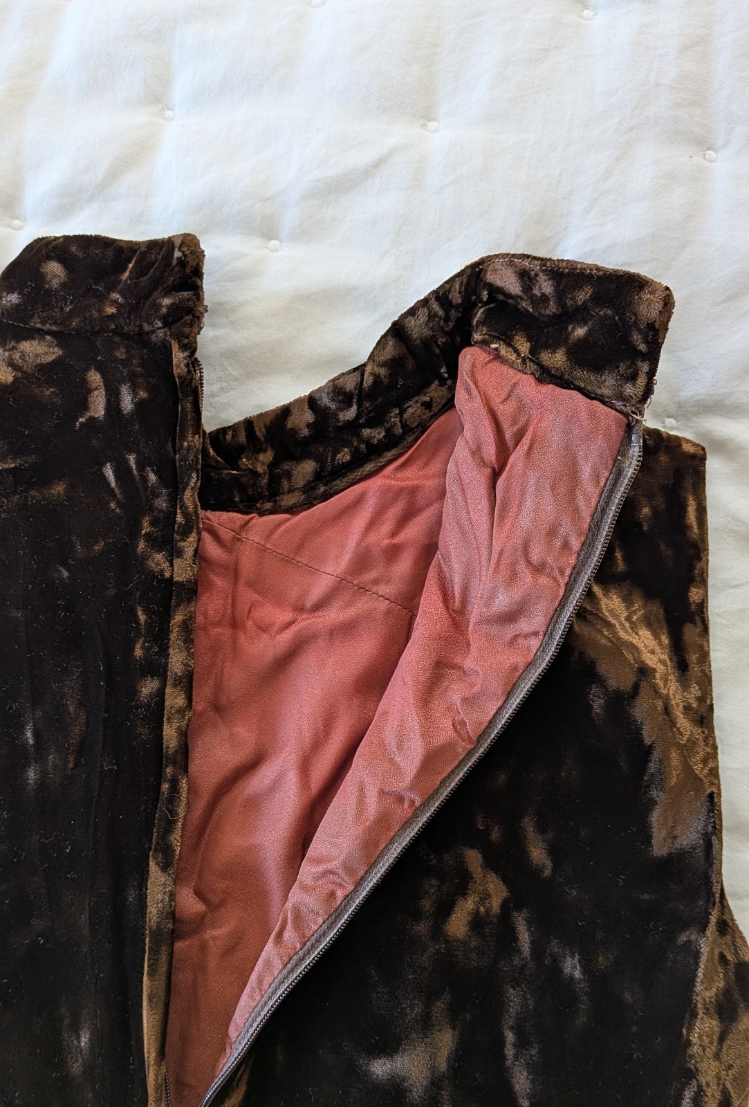 Vintage circa 1960&rsquo;s-70&rsquo;s Women&rsquo;s Chocolate Brown Crushed Velvet Mini Dress S