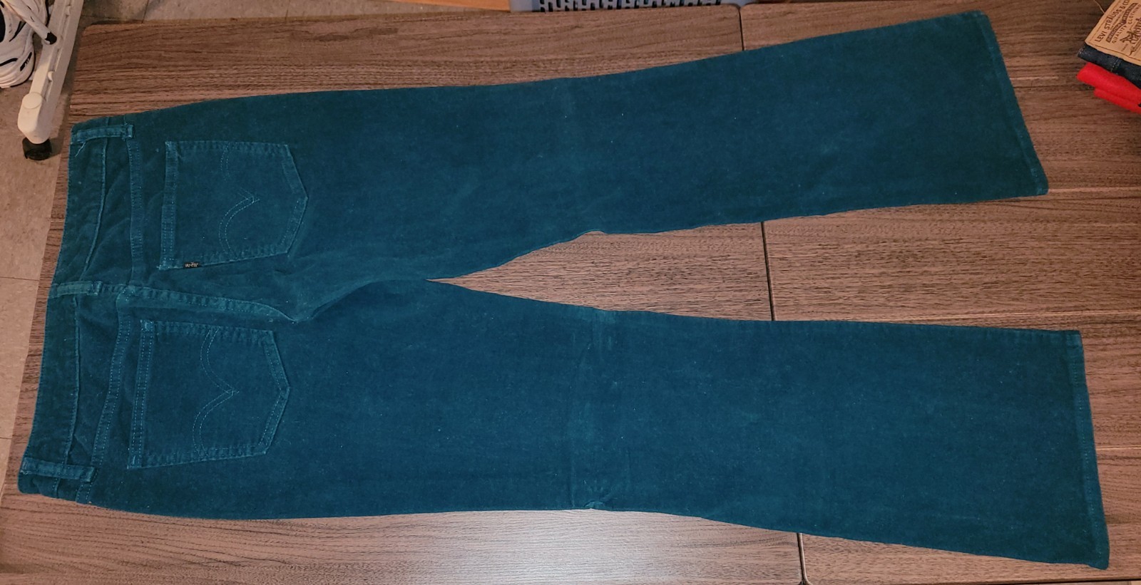 Levi&rsquo;s Premium Ultimate Bootcut GREEN Black Tab Velvety Jeans Size 29M W31 L31