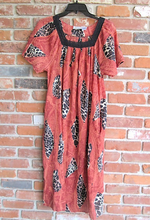 Vintage Loungees house dress S orange black muumuu caftan pockets cottagecore