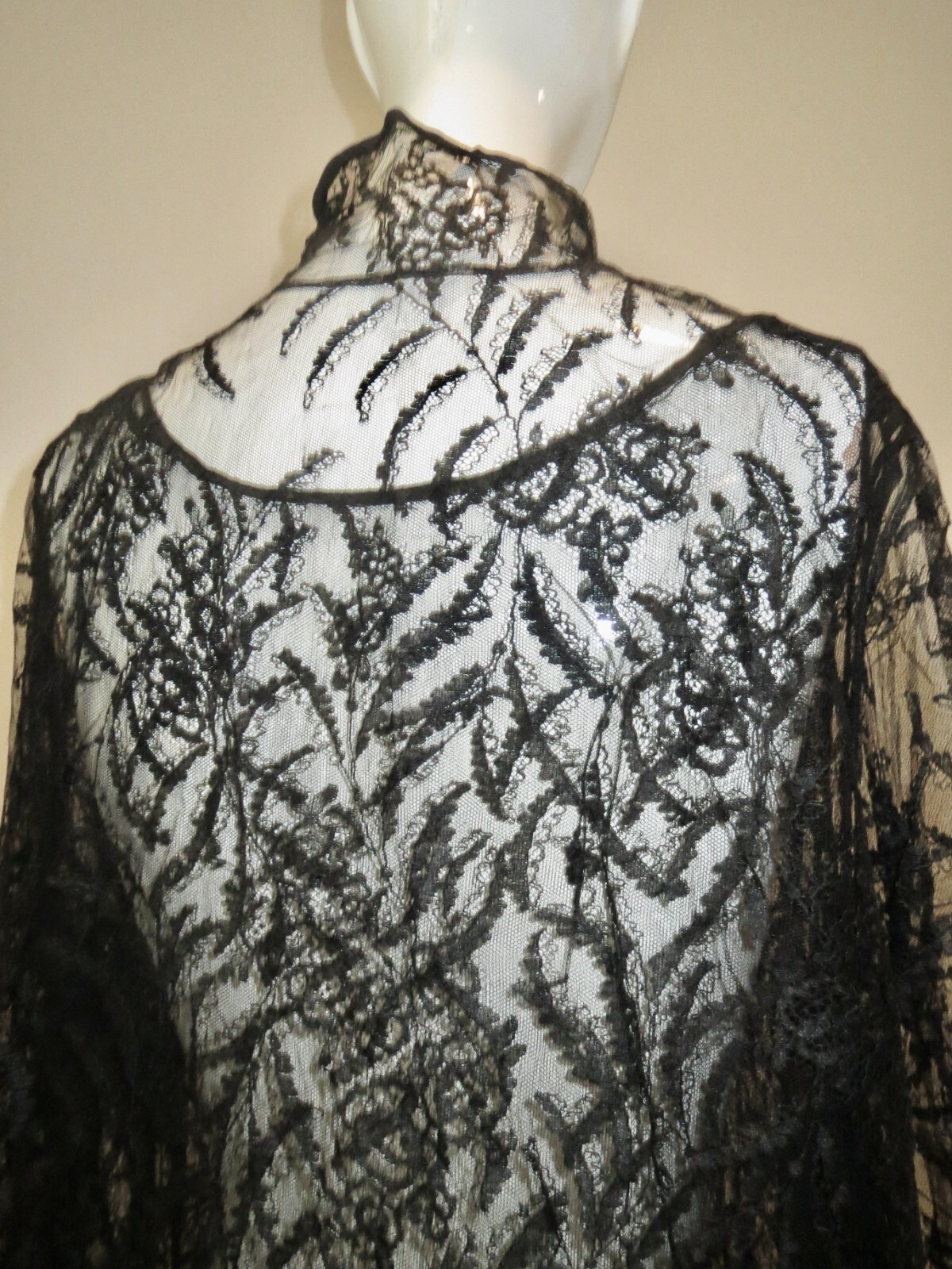 Antique Edwardian Gown + Jacket Chantilly Lace Pleated Back Ex Cond