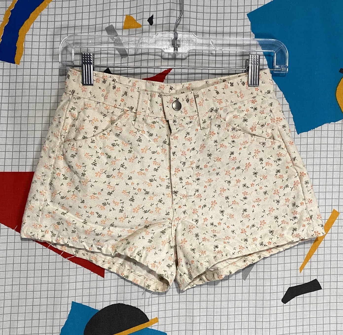 Vintage 70s Floral Canvas Shorts Hot Pants 26×2 Hippie Boho Festival Hippy Indie