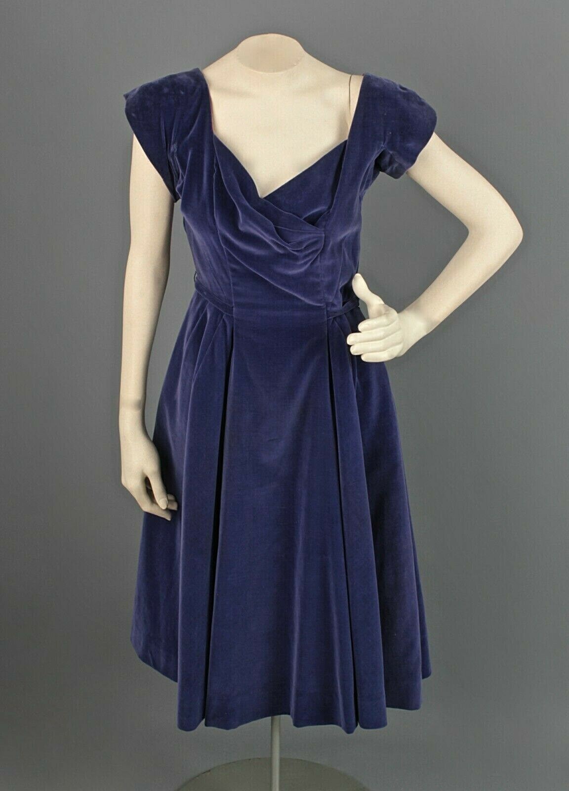 VTG Women&rsquo;s 50s Purple Velvet Cocktail Dress Sz XS 1950s