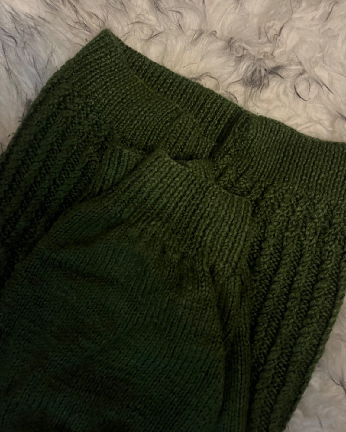 Vintage 1990s Handmade Green Wool Sweater – Cozy Knit Pullover, Family Heirloom