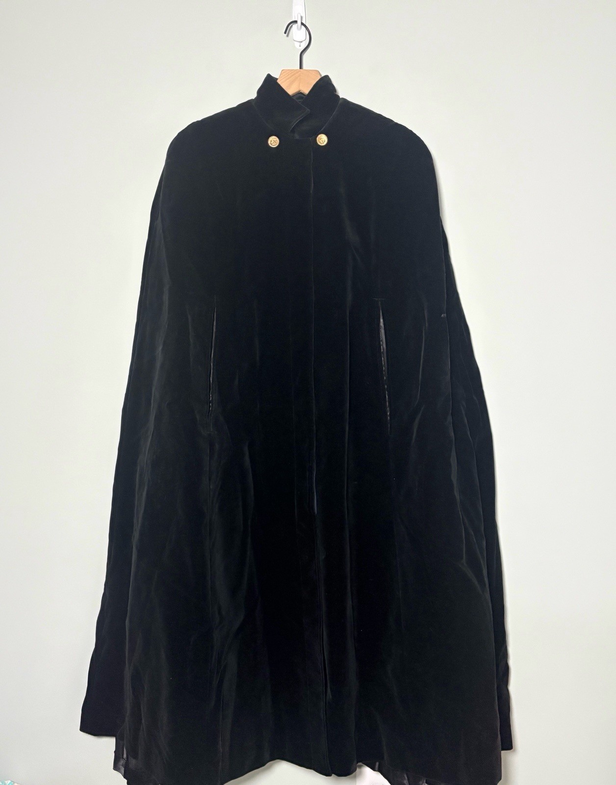 Vintage Drizzle Carol Cohen Black Velvet Cape Women&rsquo;s One Size Fairycore Gothic