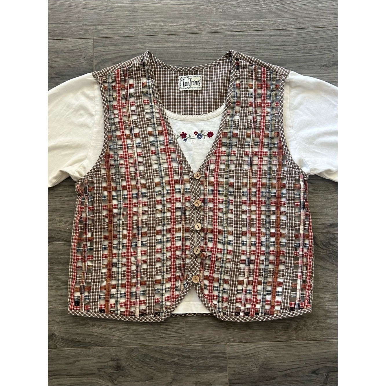 Vintage Cottagecore Quilted Plaid Button Front Vest in Cream, Brown & Red
