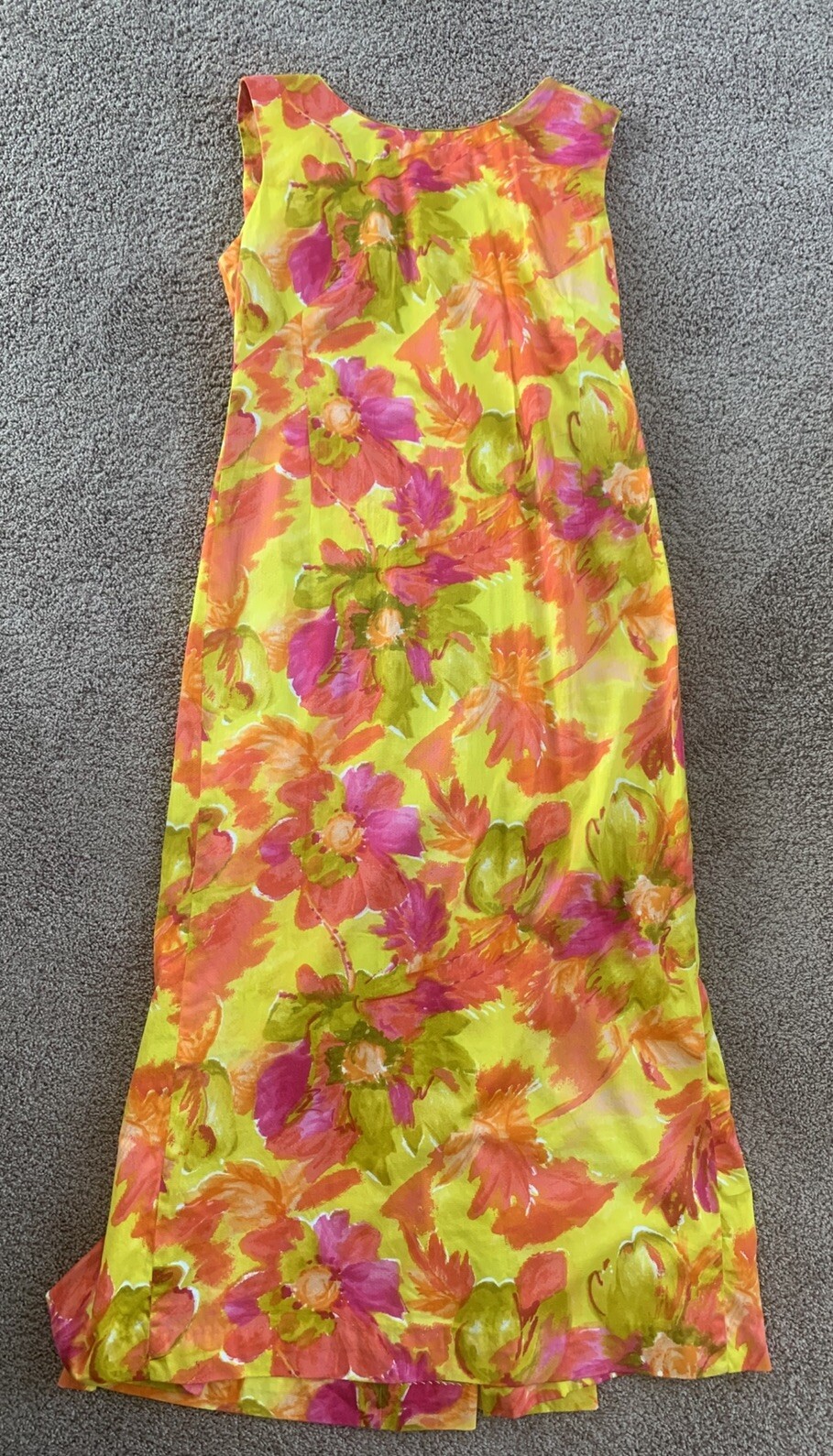 Vintage Hawaiian Togs Orange/Yellow Floral/Tropical Aloha Sheath Dress 38&Prime; Chest