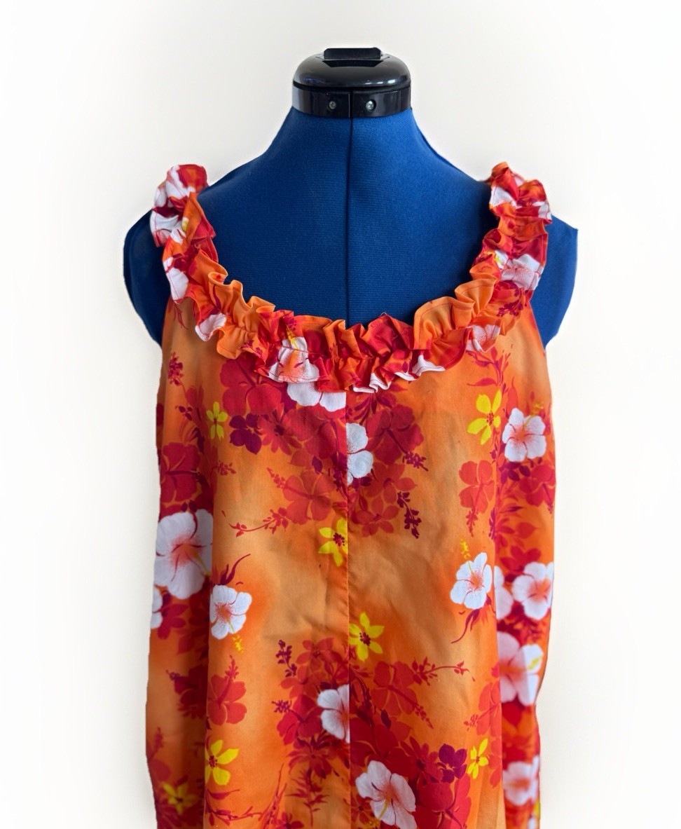 Vintage 70s Hukilau Paradise Hibiscus Floral Red Orange Ruffle Hawaiian Dress