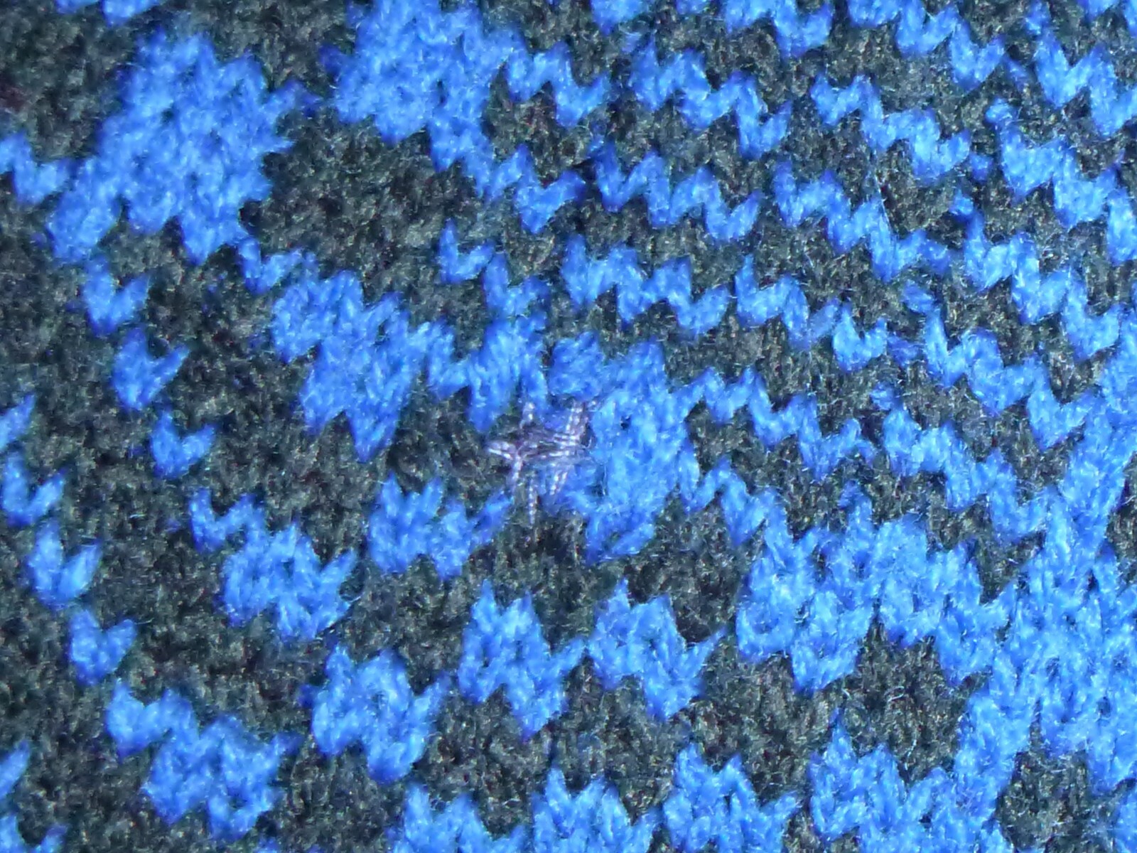 Vtg 80s Midnight Blues Oversized Acrylic Sweater Royal Blue & Black Check Sz M