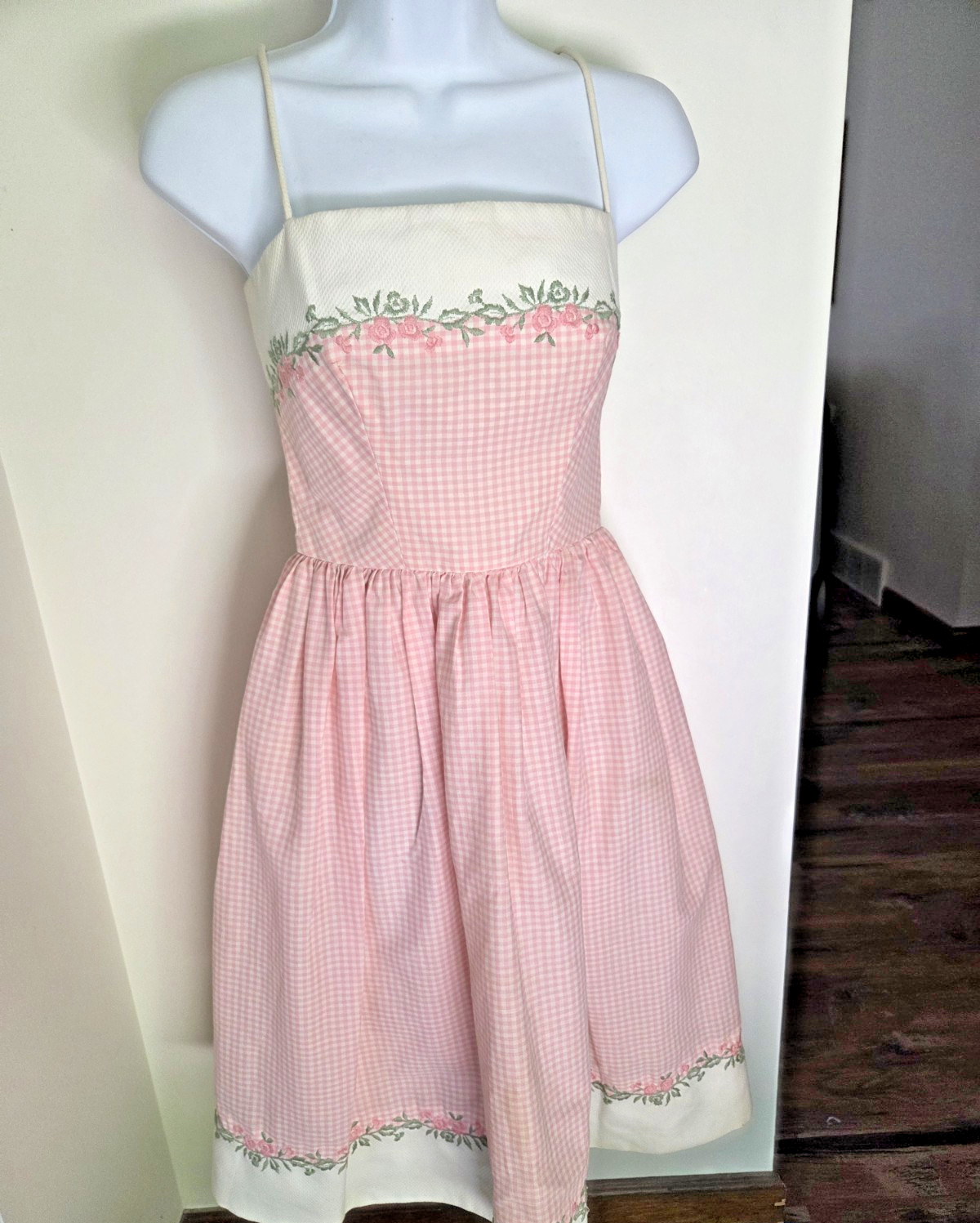 Vtg 1960 Sundress LANZ Pink Gingham Cotton /Embroidered Roses Circle Skirt 28&Prime; S