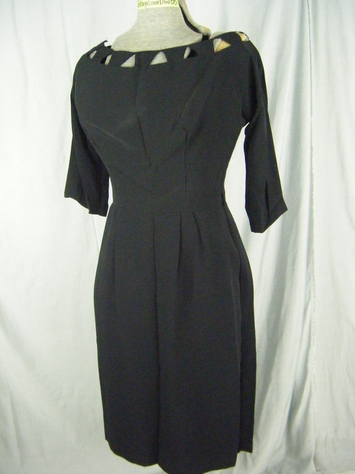 FERMAN-O&rsquo;GRADY Vtg 60s Black Crepe Eyelet Shoulder Dress-Bust 34/2XS-XS