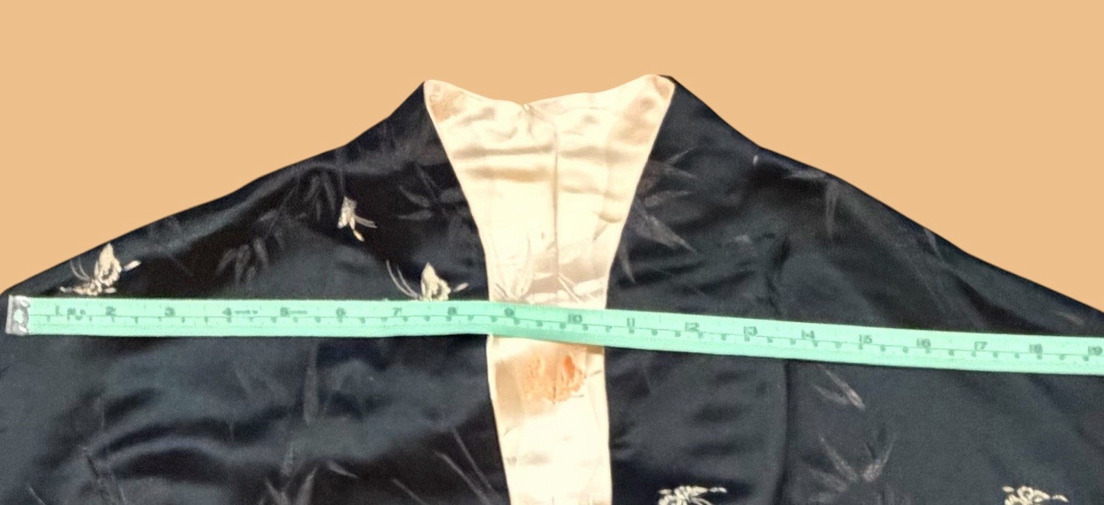 Dynasty Brand Chinese Silk/ Embroidered Robe Reversible , Hong Kong 1950-1960