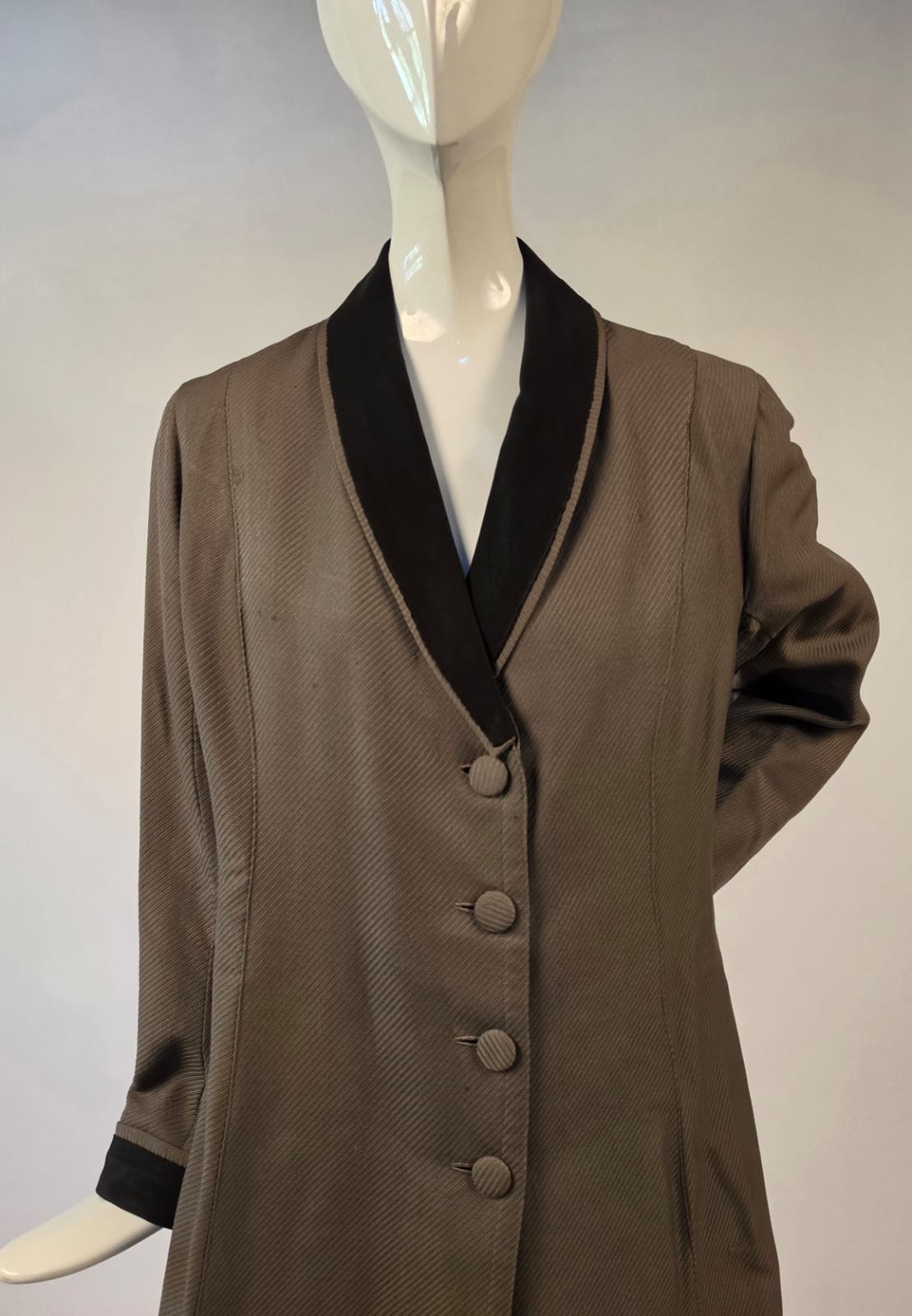 EDWARDIAN RIBBED WOOL WALKING SUIT JACKET W BLACK SILK COLLAR + CUFFS