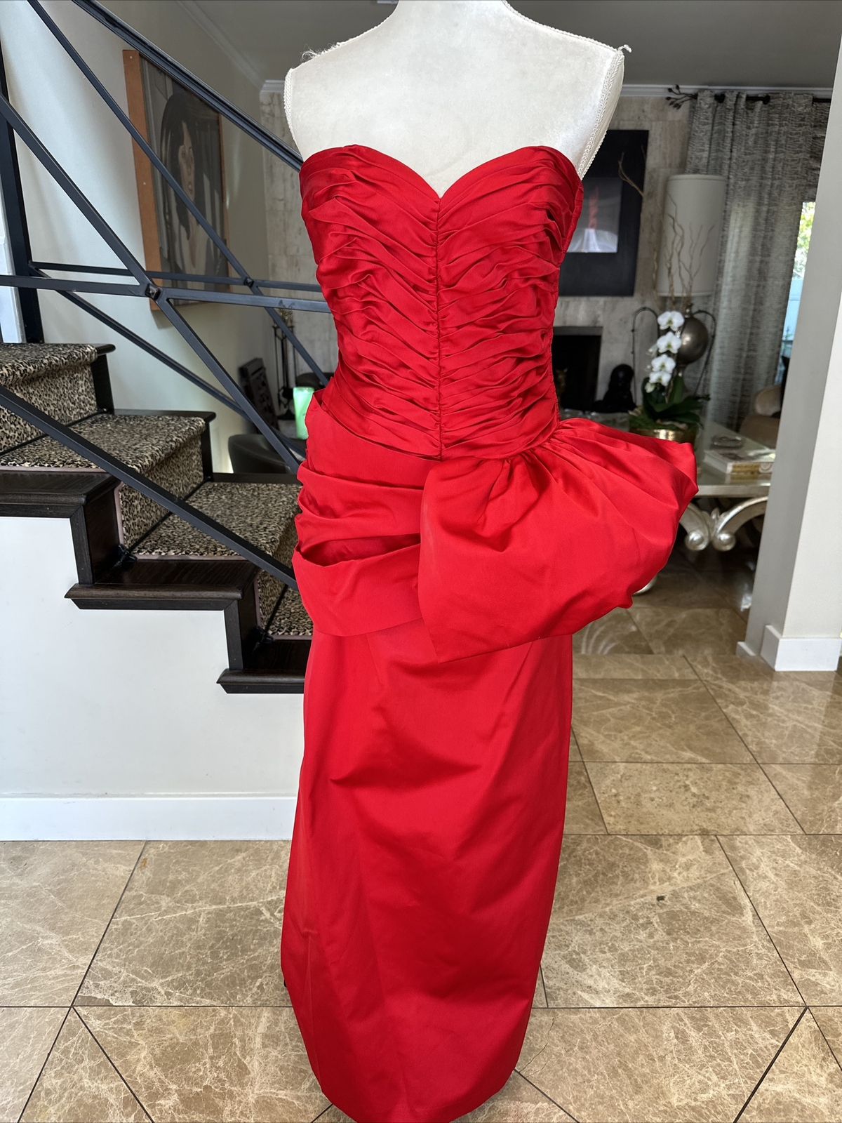 Vicky Tiel Rare Iconic 80s Red Silk Satin Boned Ruched Bustier Column Gown 4