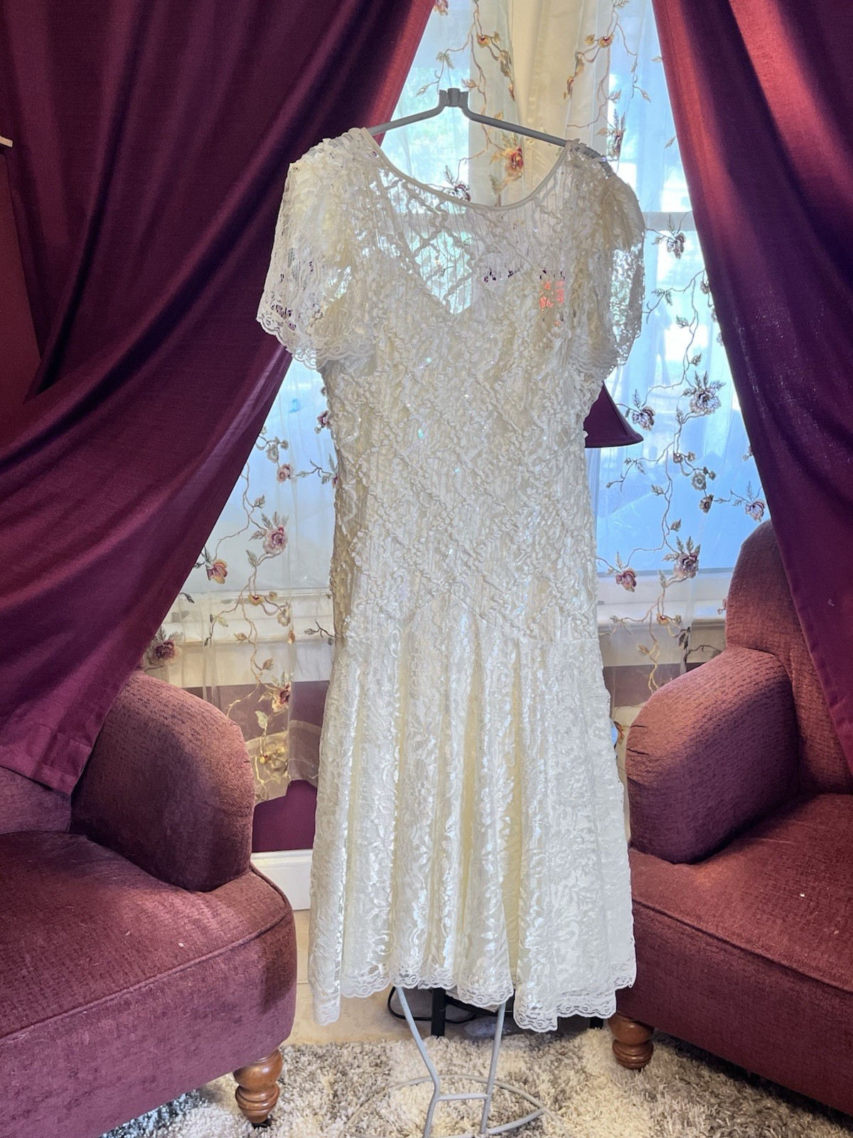 Vintage Lace Dress. Ivory. Lined. Sweetheart Sleeve. Zip Back. Size In Pics