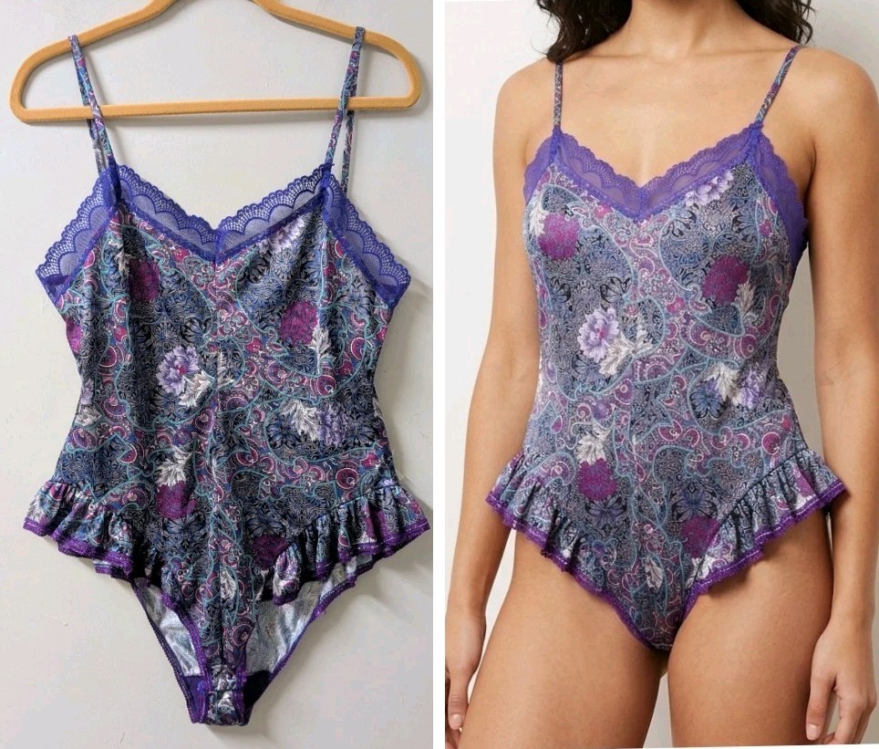 Vintage 80&rsquo;s Bonjour Teddy Bodysuit Purple Floral High Cut Ruffle Lace 7 M/L