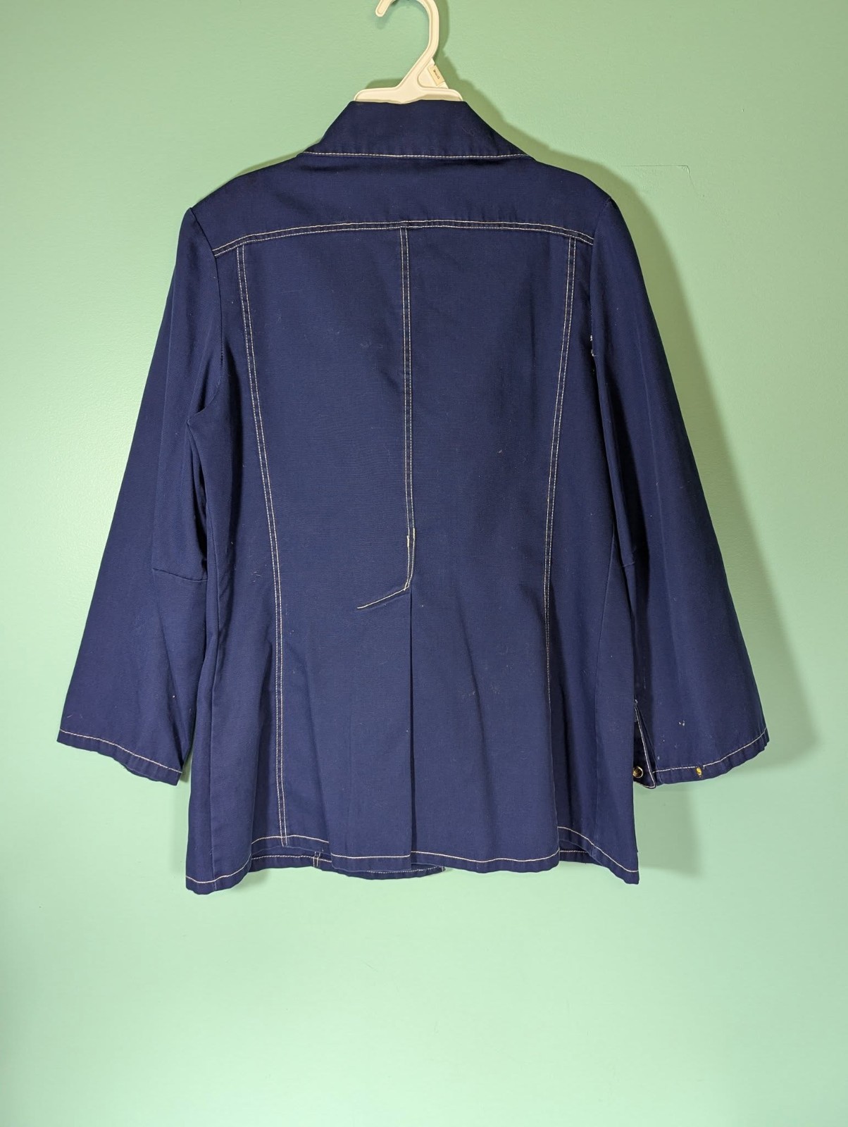 Berni woman&rsquo;s Button Up blouse Made In Hong Kong Vintage