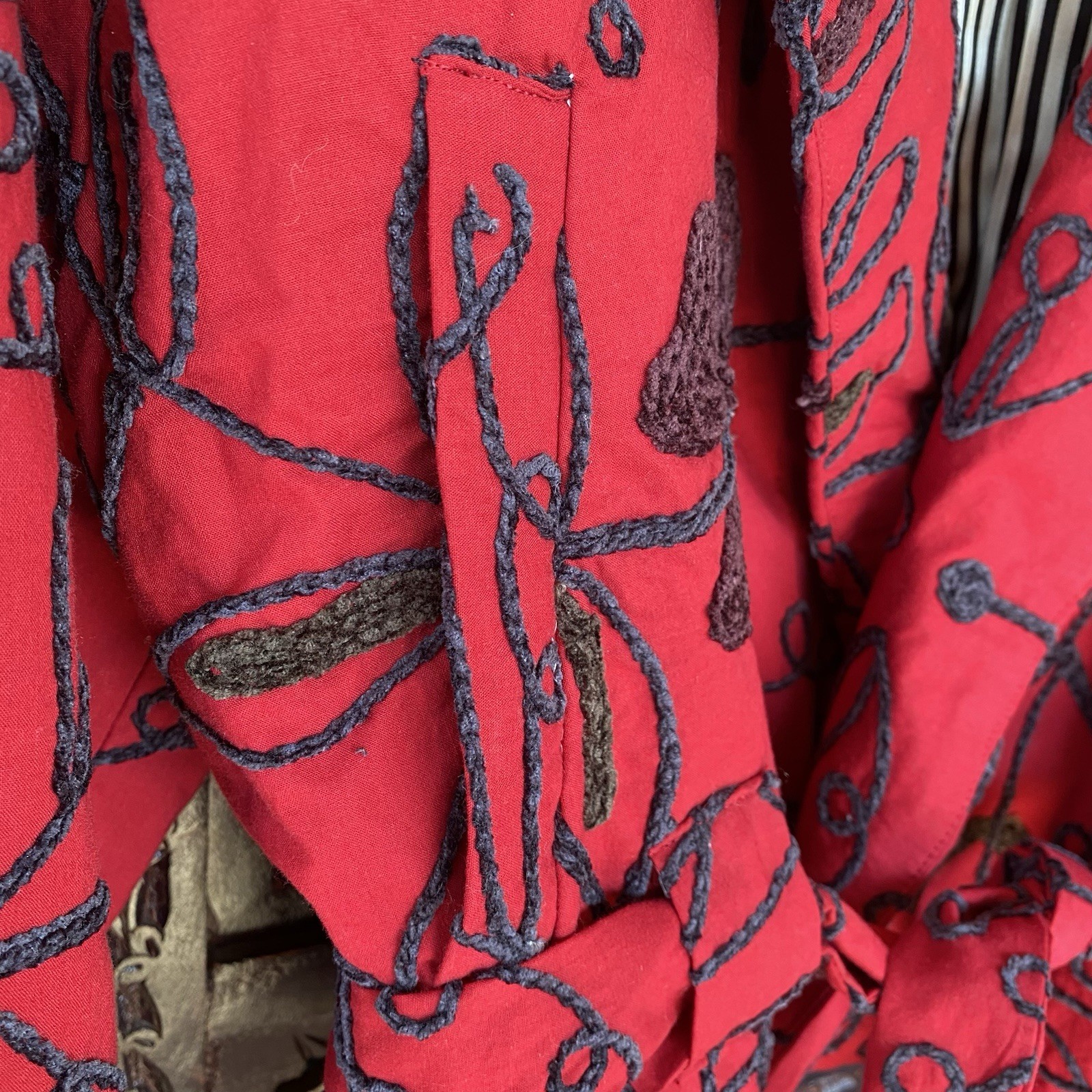 Statement Chenille Embroidered Jacket Womens L Artisan Floral Red Tie Waist
