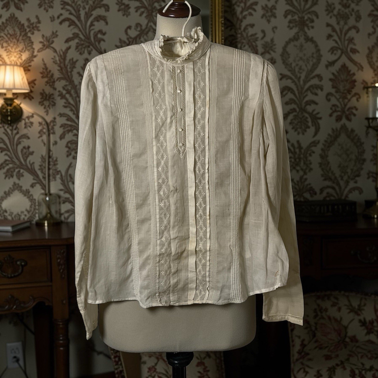 Antique Victorian Edwardian 1900s Sheer Blouse Cotton Voile Embroidery Ivory Top