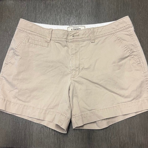 Old Navy khaki cotton & spandex shorts size 8 #oldnavy #khaki 88.2