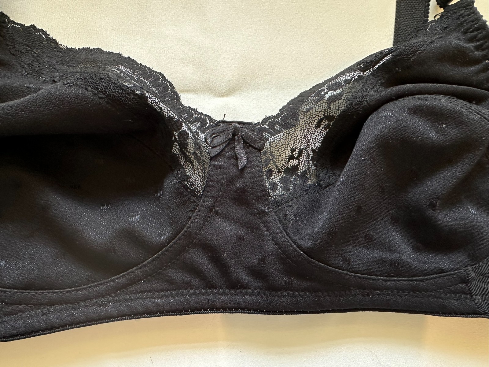 Vintage Black Bra Wireless Dots and Lace Pattern Back Hook Approx Size 32 B