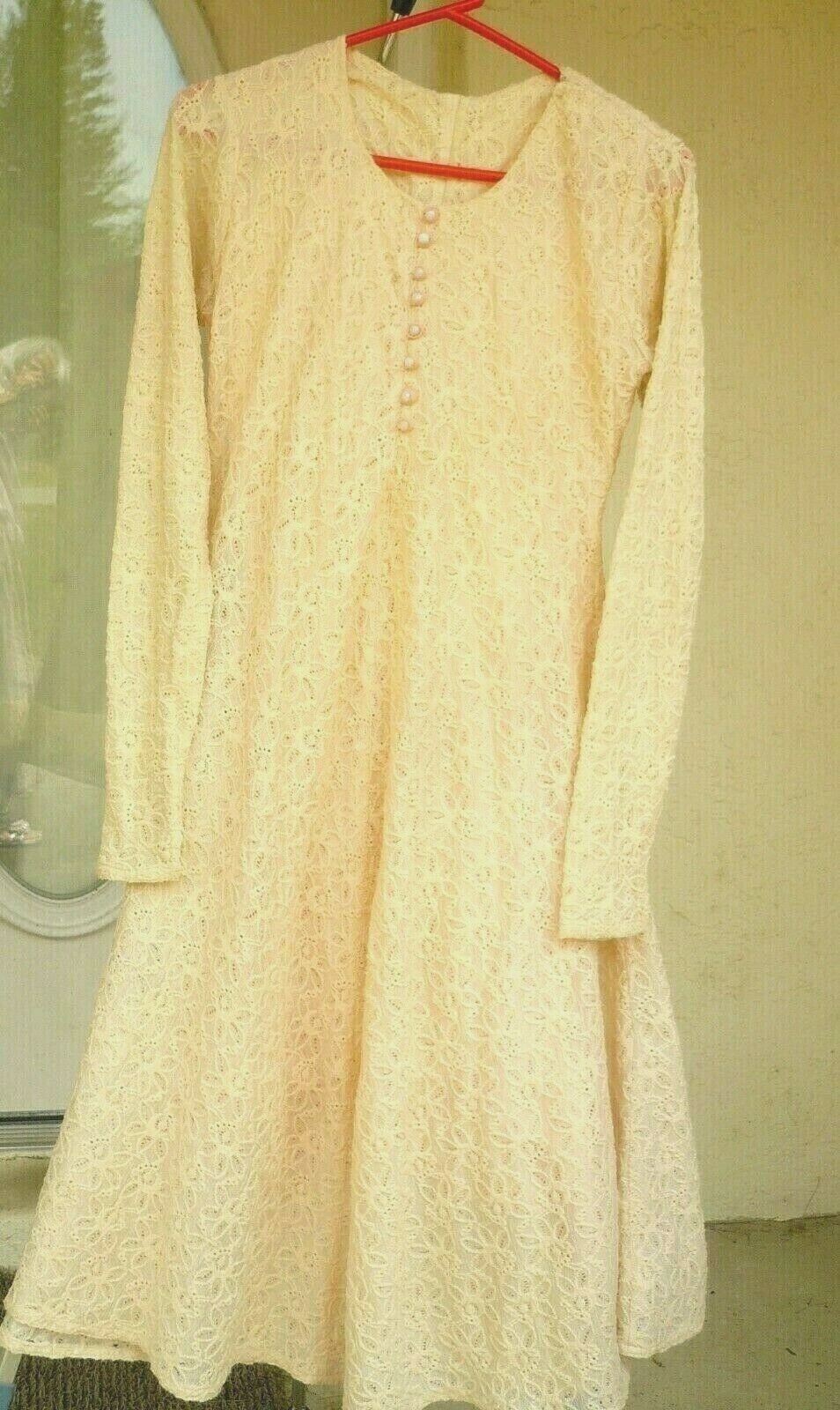 VTG 70S S M PEACH EMBROIDERED MESH LACE HOURGLASS PEARL BUTTON MAXI DRESS WOMEN