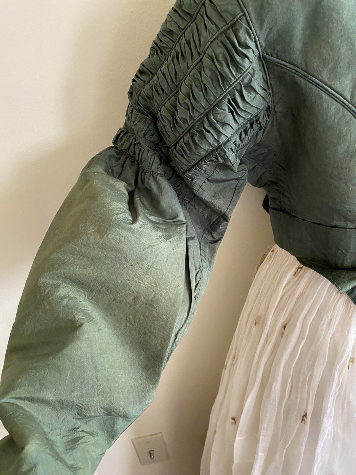 Rarest 1825 Regency Spencer Jacket Rich Emerald « Arsenic » Green Museum Quality!