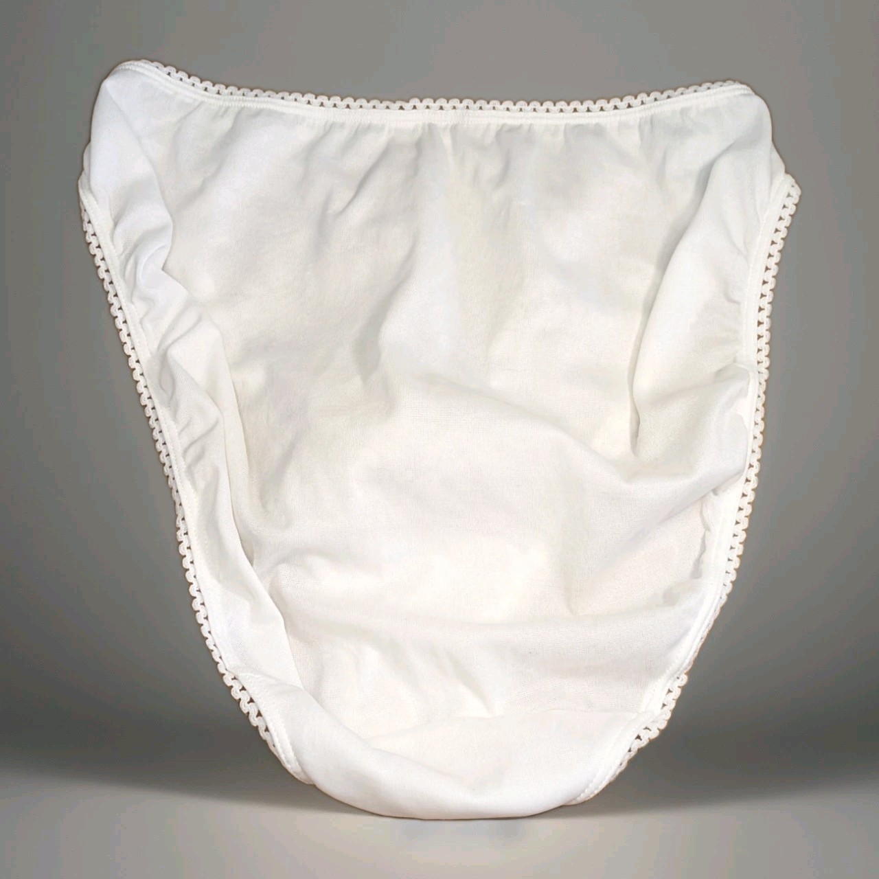 Warners High Cut Lace White Panties Vintage Sz 8 90s
