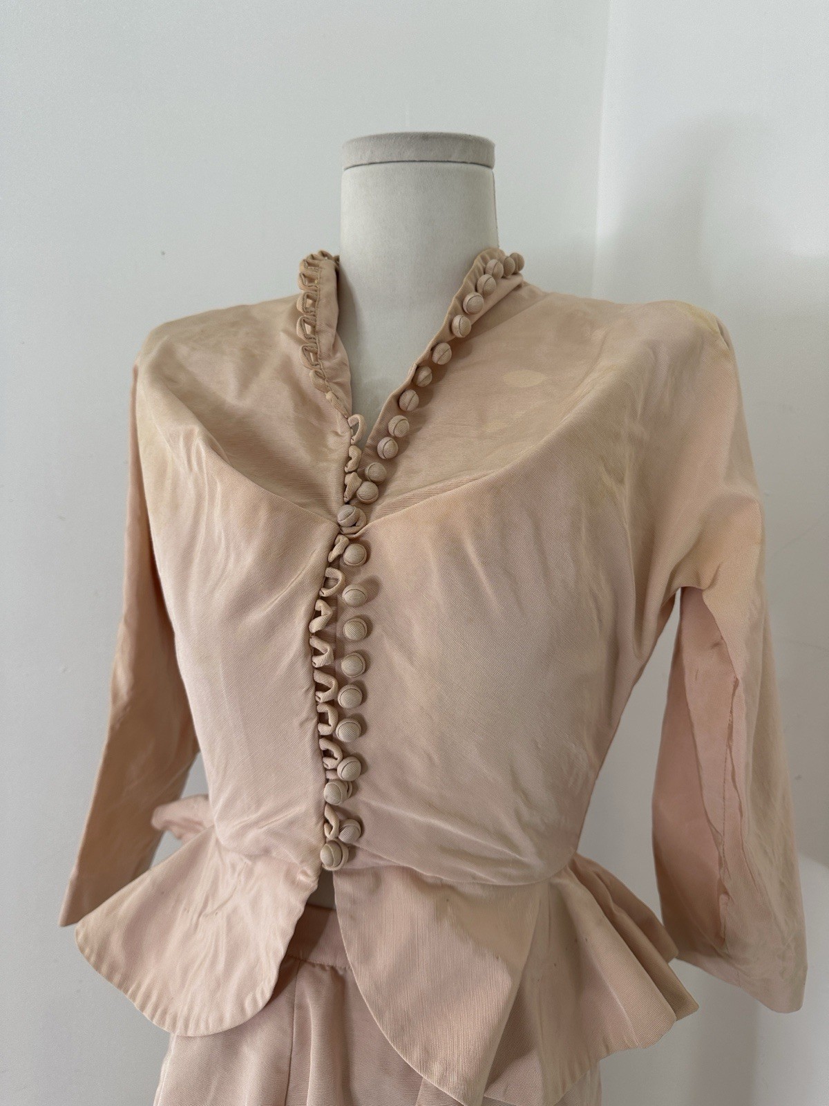 Vintage 40s Mary Muffet Pink Peplum Victory Suit As Is AMAZING