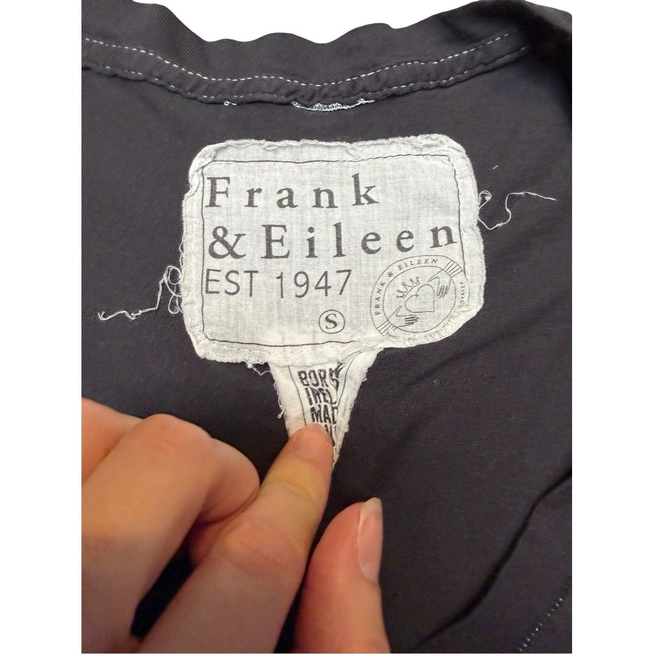 🖤 Frank & Eileen Vintage Inspired Black V Neck Tee Shirt Small Cotton Tee 🖤