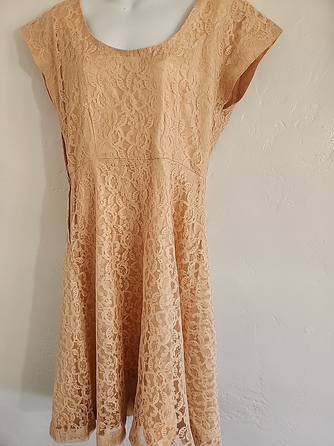 vintage 1950&rsquo;s lace net fully lined midi dress party med ? peach 40&rsquo;s 50&rsquo;s