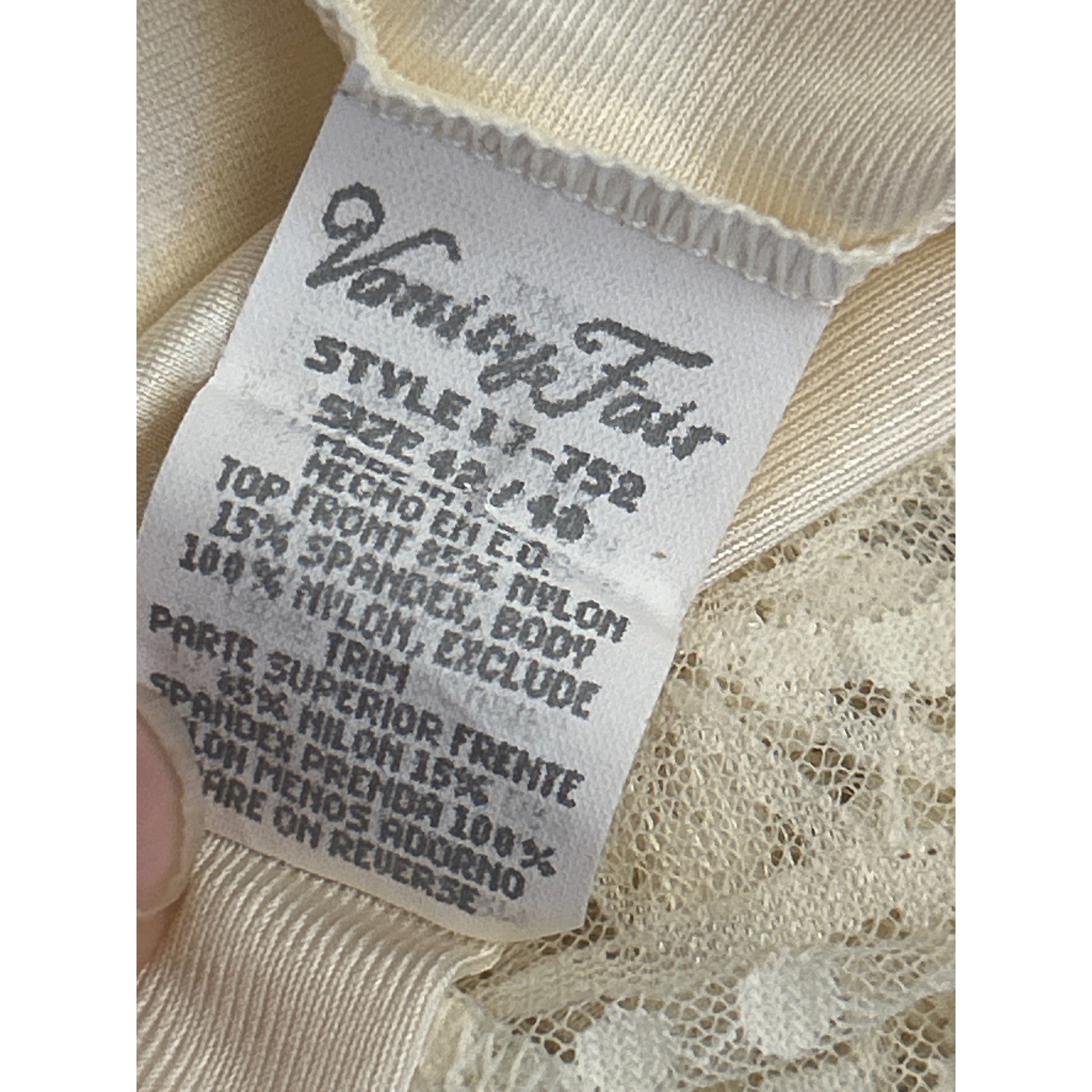 Vintage Vanity Fair Camisole Coquette Cottagecore Ivory Lace Top 17-752 Size 42