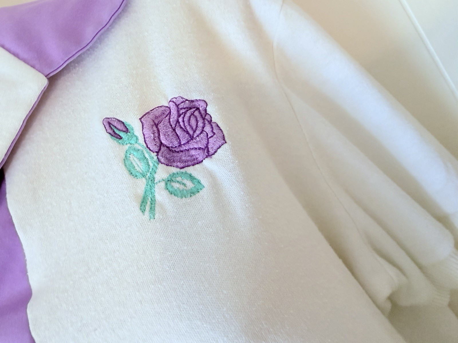 VTG 80s Active Attitudes Polo Sweatshirt Womens White Purple Rose Grannycore