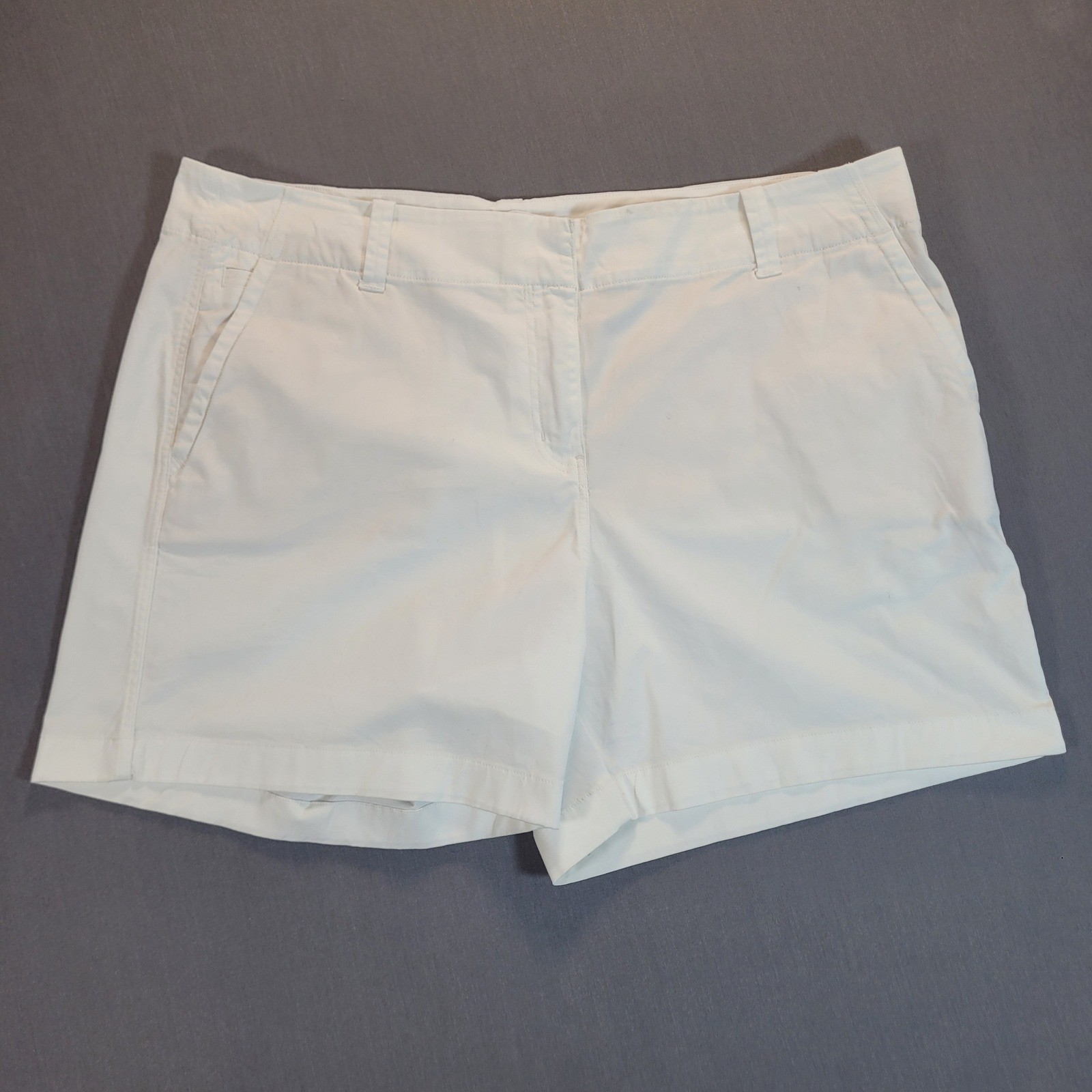 Vineyard Vines Women Shorts Size 16 White Stretch Chino Preppy Classic Coastal