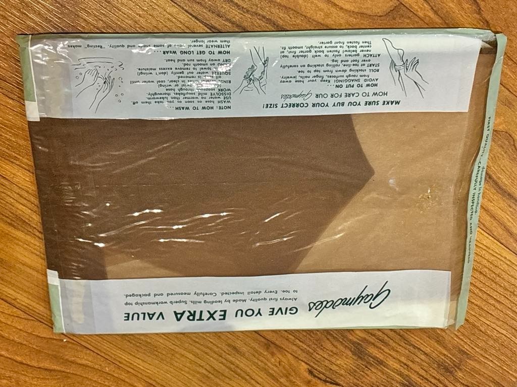Vintage Penney&rsquo;s Gaymode full fashioned nylon size 9 1/2 (garters not incl)