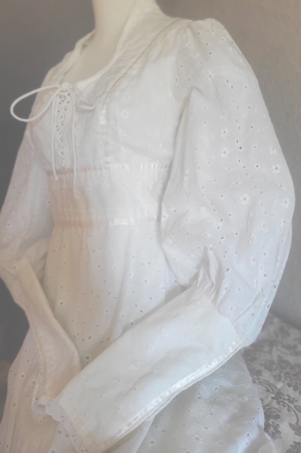 Gunne Sax by Jessica White Eyelet Lace leg o mutton Sleeve Scoop Neck size11