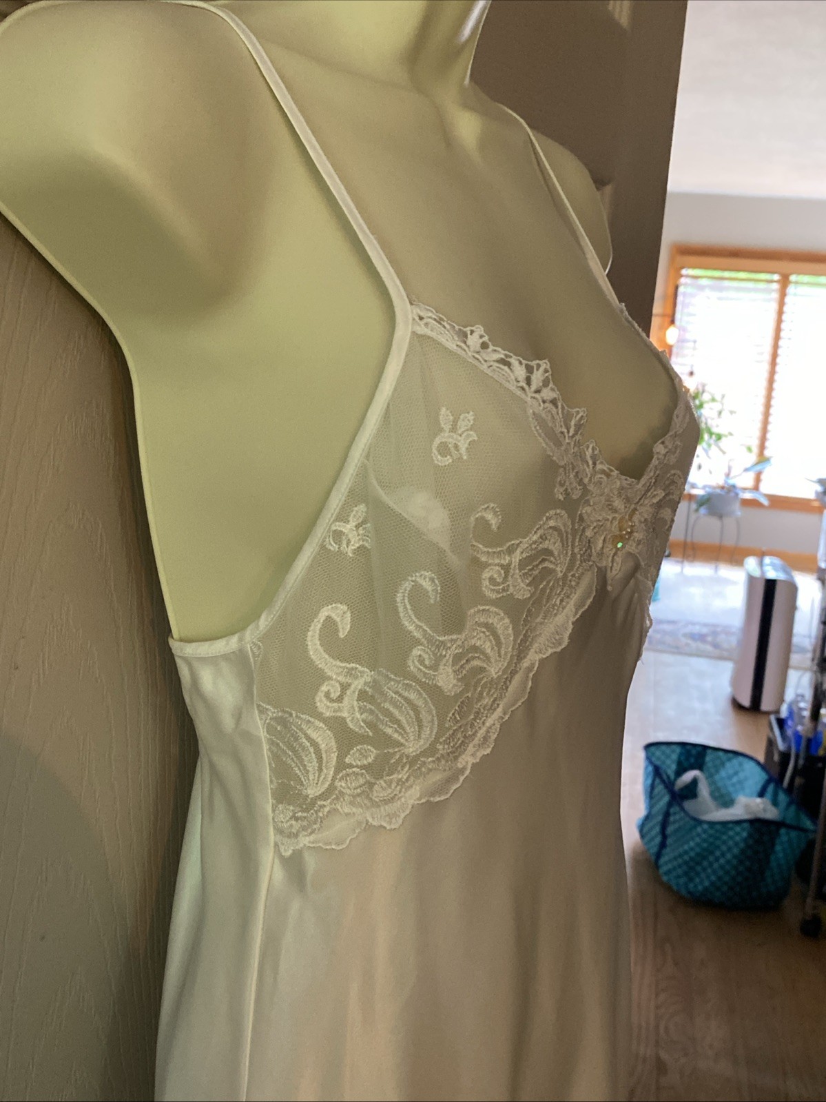 Vintage Val Mode Size S Ivory Polyester Satin With Lace