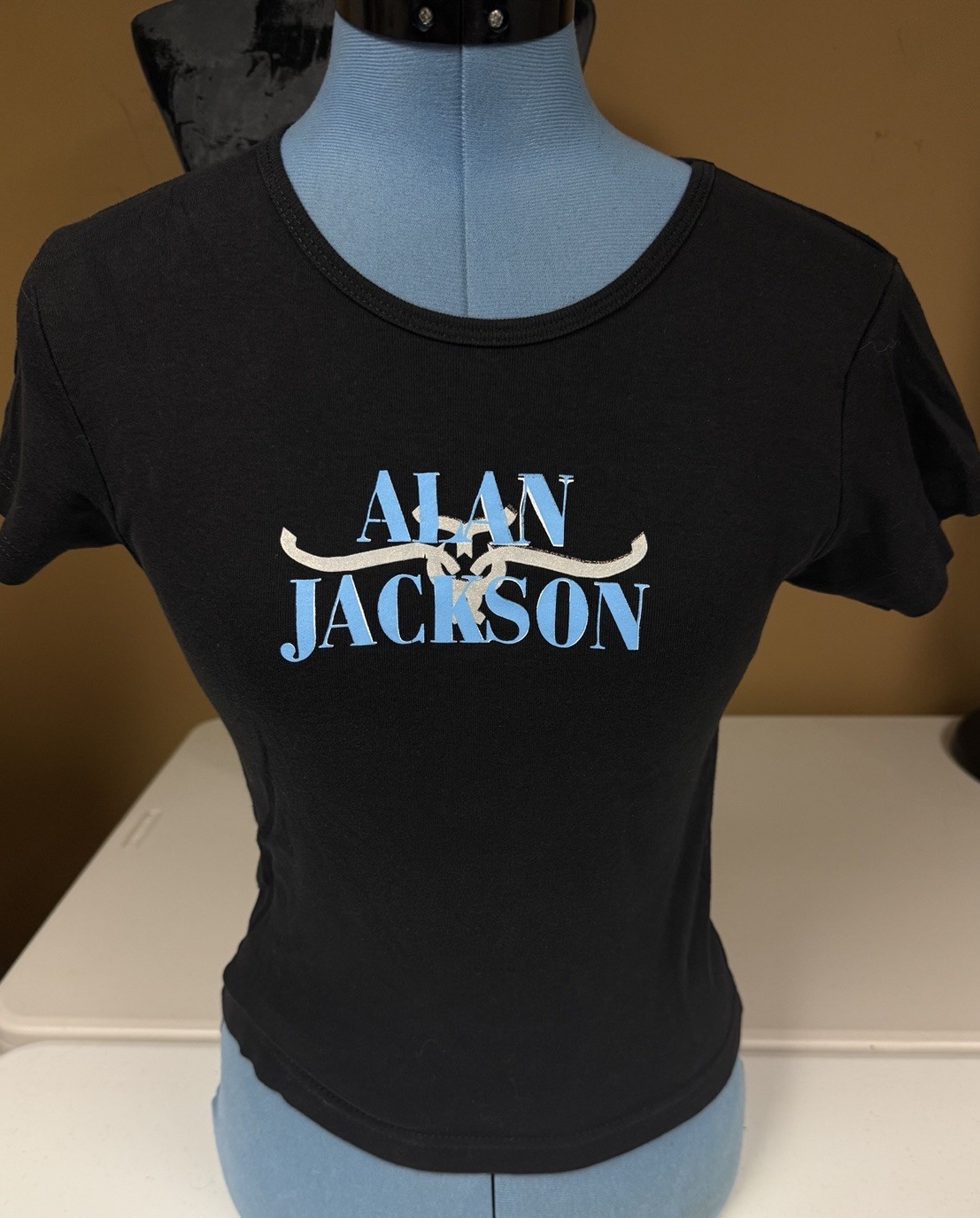 Vtg 2000s Alan Jackson Women’s Small Longhorn Logo Shirt LICENSED Babydoll