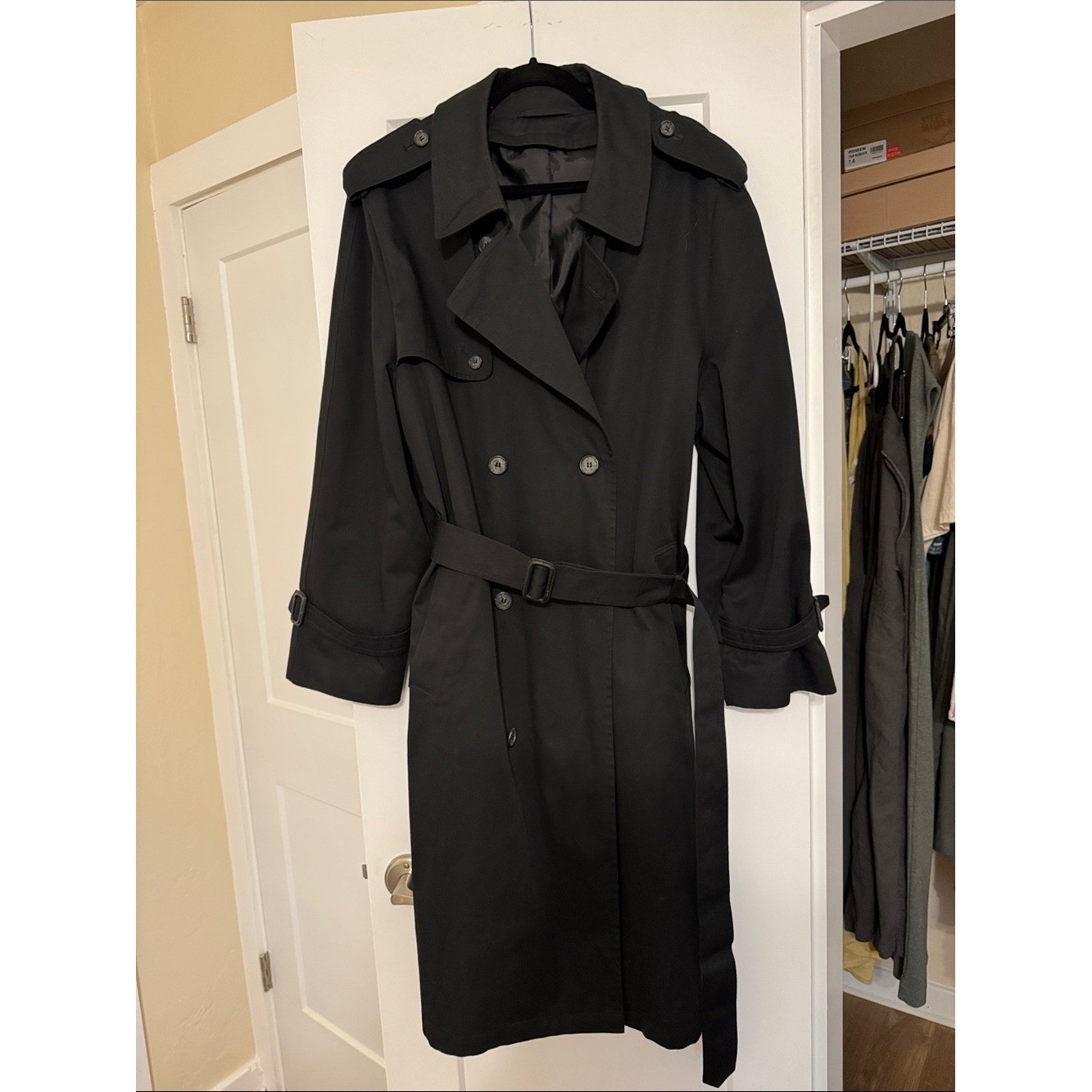 Vintage Black Double Breasted Belted Trench Coat Women&rsquo;s Classic Long Coat