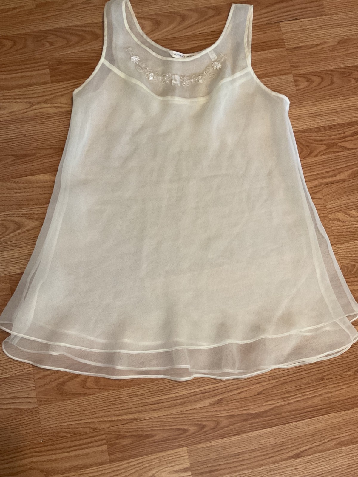90&rsquo;s/ Victoria Secret Bridal Chemise Babydoll Beaded Lingeri Sz.M (46&Prime;chest 28 L