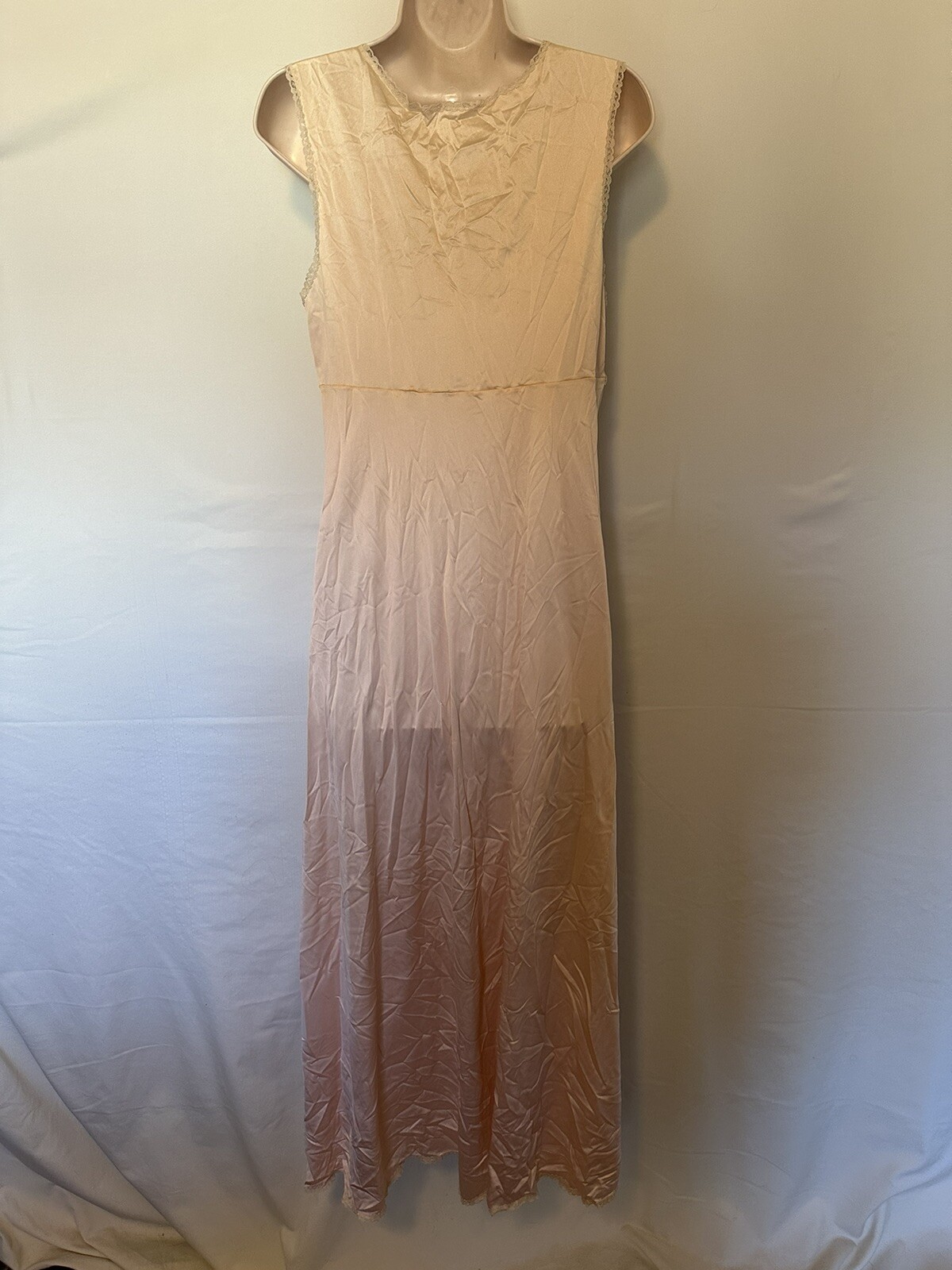 Vanity Fair Vintage nightgown peach beige trimmed 36/SML robe glamour boudoir