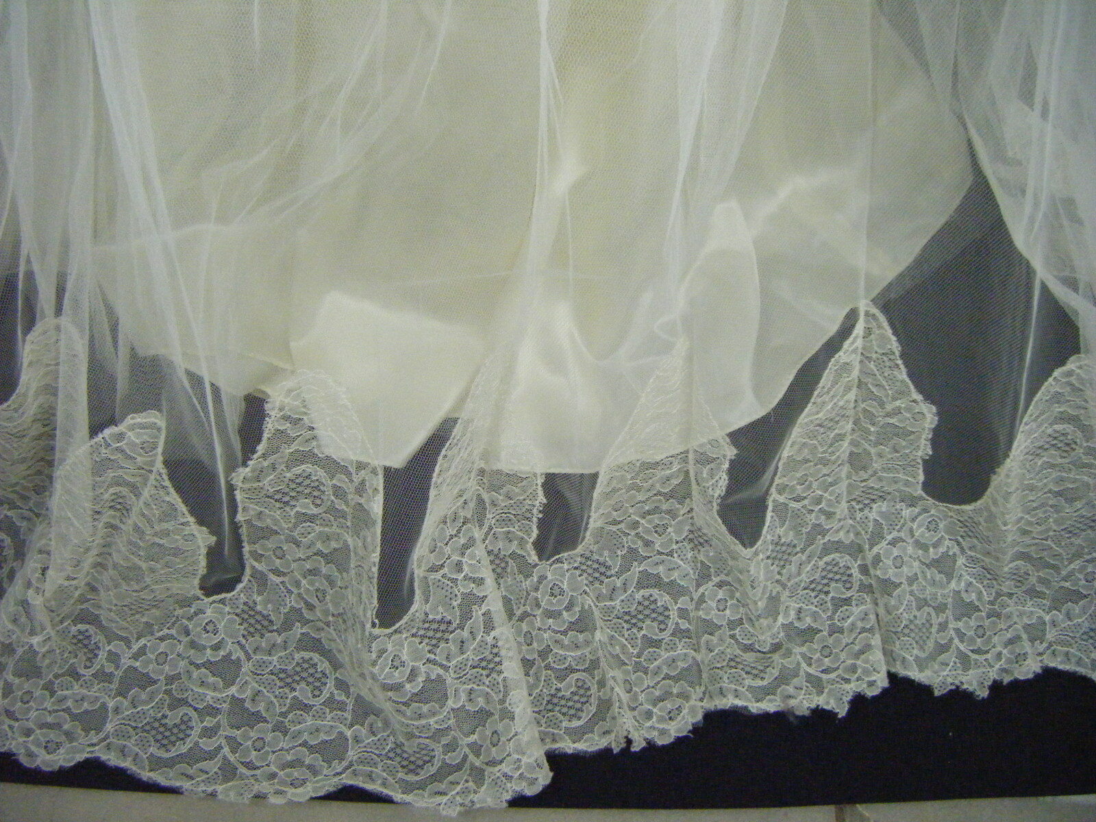 Dated 1955 Vtg Ivory Lace Net Illusion Full Tulle Wedding Dress-Bust 36/2XS