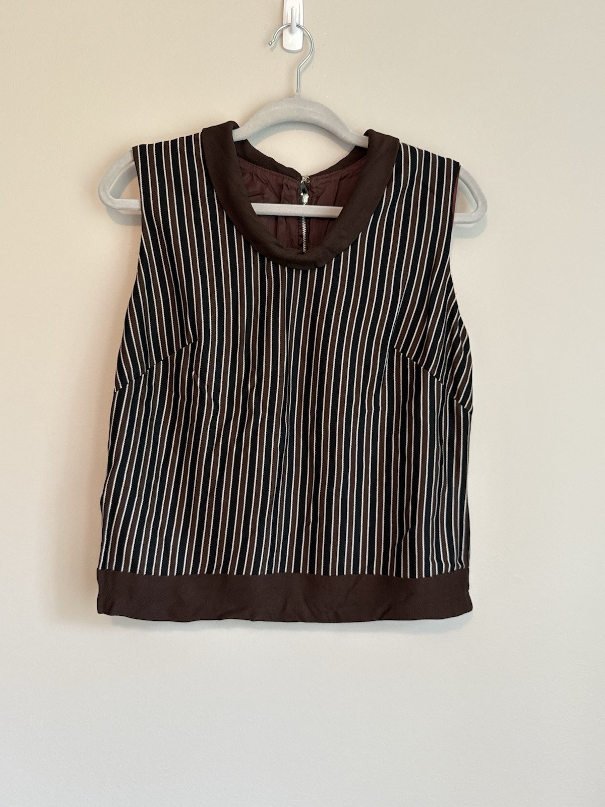 VINTAGE Women’s 60s? Shirt Sleeveless Brown W/ Black Stripes Back Zip Lined