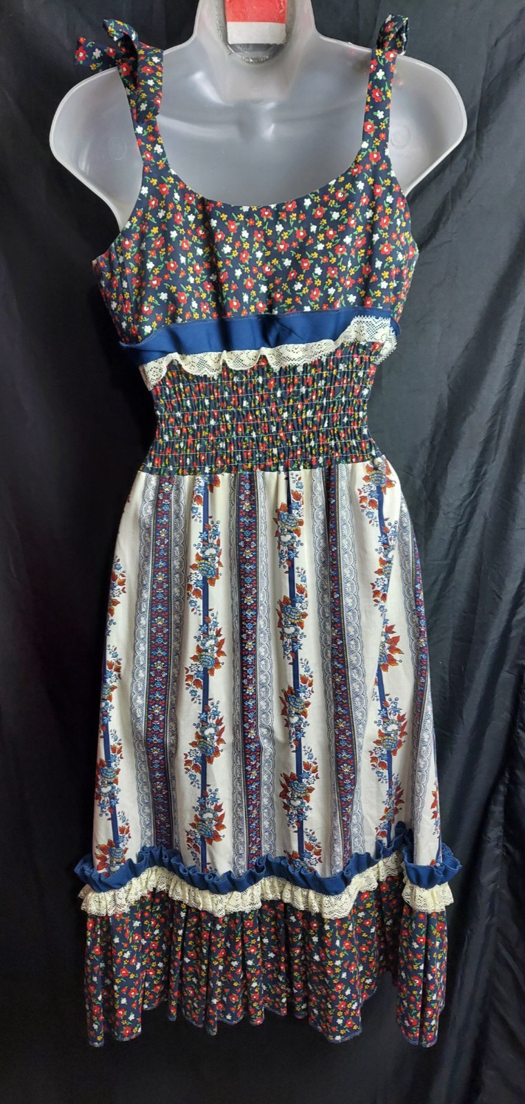 1970&rsquo;s Da AlCa Lacey Ruffled Floral Cottagecore Dress Size 9-10