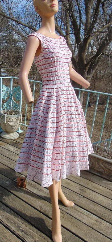 VTG 50s White w Red Polka Dots & Ric Rac Full Skirt Cotton Dress 24W