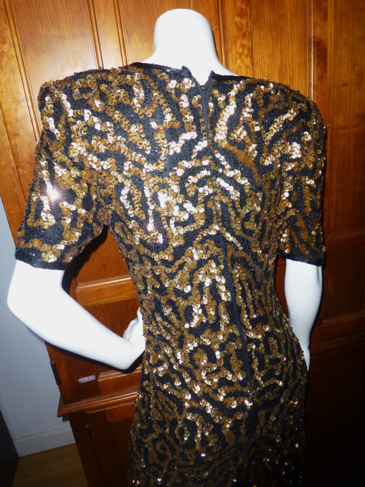 Vtg 80s Black Gold SEQUINS Beads Embroidery SILK Evening Formal Sheath Dress M